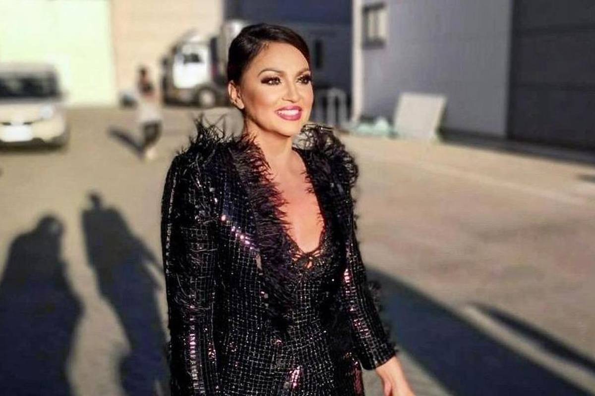 Nina Badrić oduševila pratitelje fotkom u svečanom izdanju, a dobila je čak i ponudu za brak