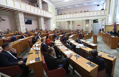 Zastupnici izglasali: Sabor se raspušta sa 105 glasova 'za'
