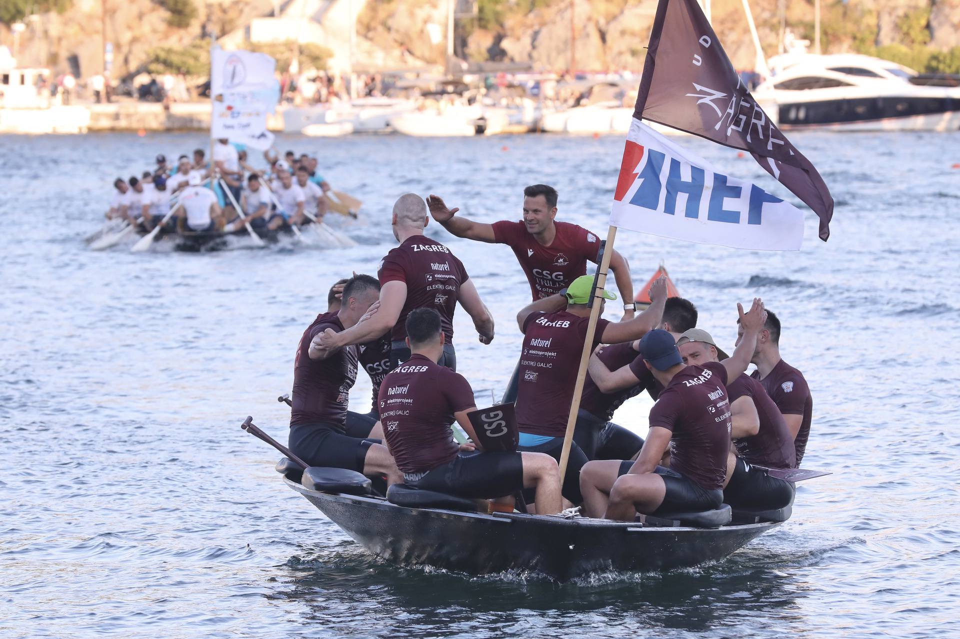 Ploče: Ekipa Zagreba prva ušla u cilj 27. Maratona lađa