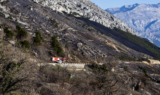 Požar u Lokvi Rogoznici pod nadzorom vatrogasaca, nema otvorenog plamena ni dima