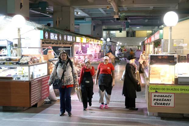Zagreb: Unutarnji dio tržnice Dolac ponovno radi