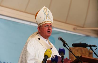 Uzinić osudio incident u Rijeci i komentirao mladiće u crnom: 'Je li to buđenje koje želimo?'