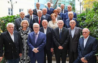 Mateša je okupio generaciju ministara nakon 30 godina: 'Najstariji, a došao sam prvi!'