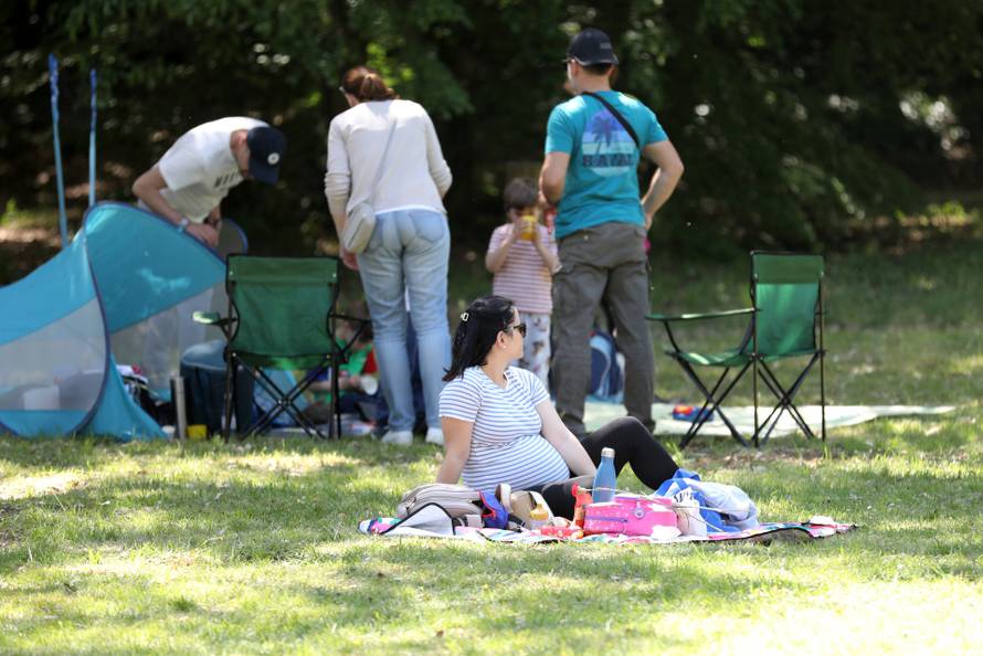 Puležani proslavili Praznik rada uz glazbu, igre i grah