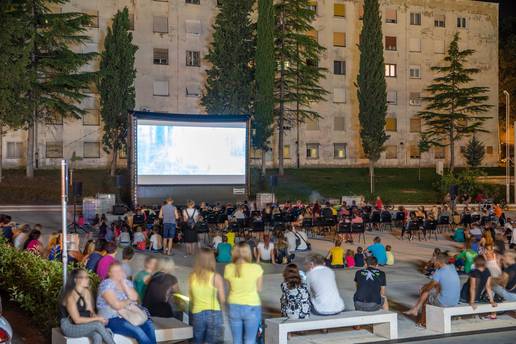 Otvara se prvo inkluzivno kino za gluhe na otvorenom u Rijeci