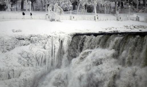 Brrrr: Velike polarne hladnoće zaustavile su i slapove Niagare