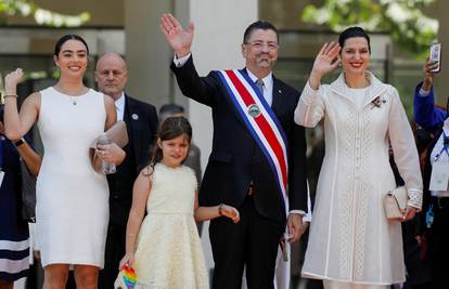 U nedjelju je prisegnuo Rodrigo Chaves, novi predsjednik Kostarike: 'Nećemo se predati'