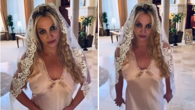FOTO Britney pozirala gola na plaži: Nije ponijela niti badić