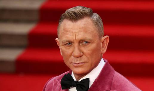 Daniel Craig promijenio imidž, a fanovi šokirani: 'Je li ovo šala? Molim te, obuci opet odijelo...'