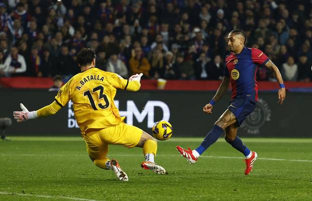 LaLiga - FC Barcelona v Rayo Vallecano