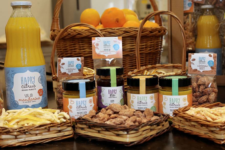 Ništa se ne baca: Mandarine iz doline Neretve idu u sokove