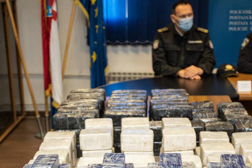 Zapljena heroina u Hrvatskoj: U Luci Ploče zaplijenili su 220kg heroina i 62kg kokaina