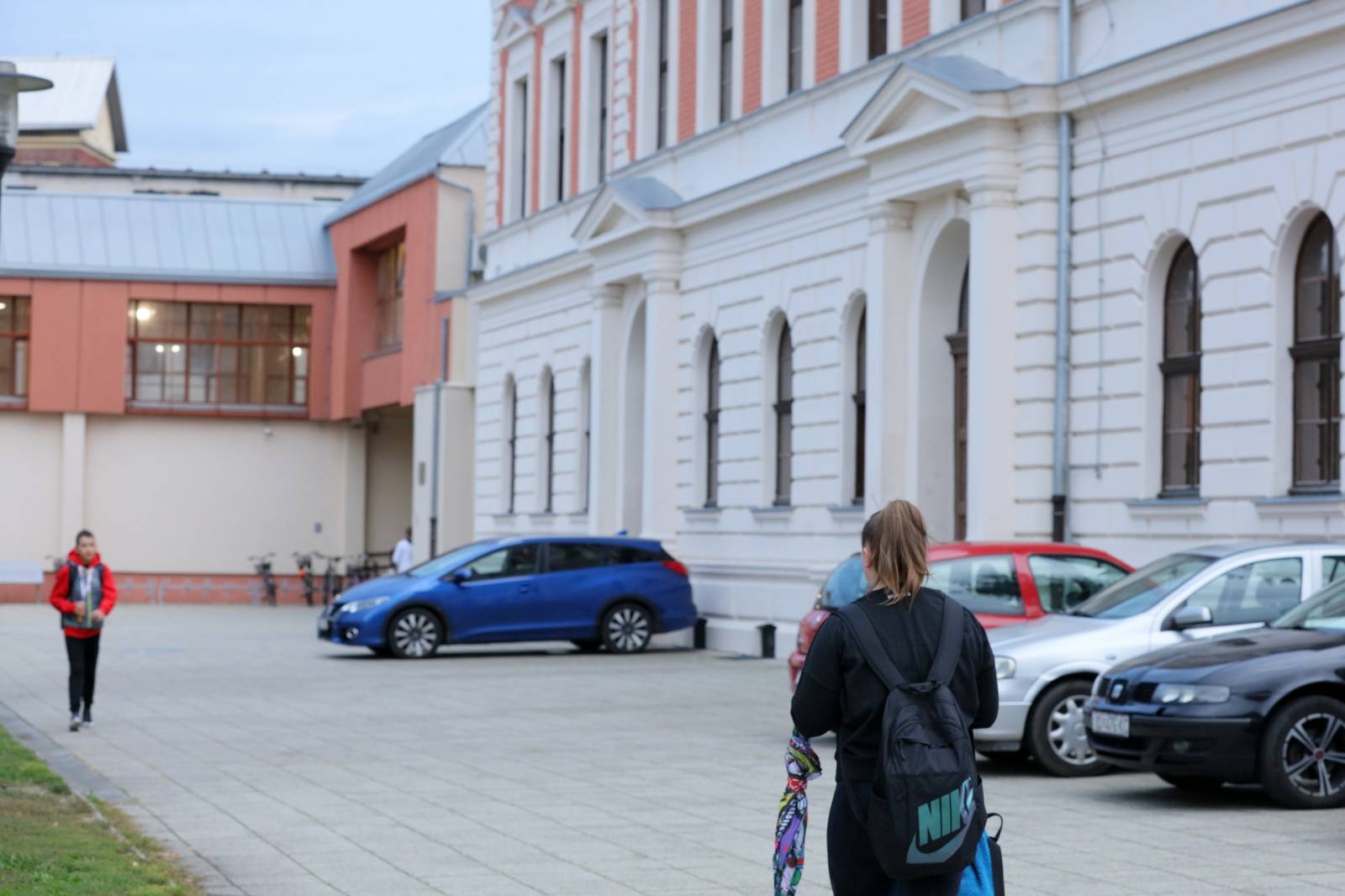 ZapoÄeo Å¡trajk uÄitelja i profesora u osnovnim i srednjim Å¡kolama