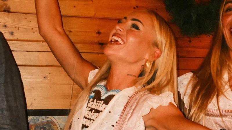 FOTO Alisha Lehmann 'zapalila' Oktoberfest; jedan detalj sve je otkrio o ljubavnom statusu...
