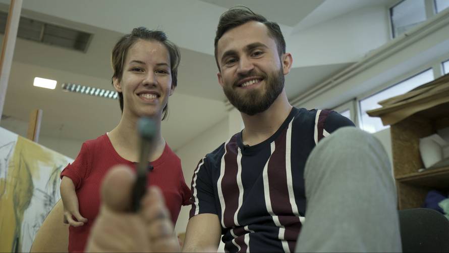 Dejana nema obje ruke, a Suljo jednu: 'Mi se grlimo pogledima'