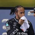 Hamilton o Verstappenu: Često prelazi granicu dozvoljenog u vožnji, ponaša se kao naslinik