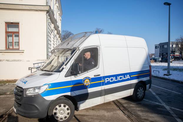 Vukovar: Privođenje Općinskom državnom odvjetništvu osumnjičenih za napad na maloljetnike 
