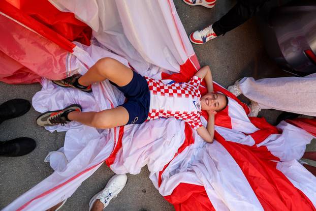 SP 2026 Dallas: Velika povorka hrvatskih navijača u Dallasu uoči utakmice Engleske i Hrvatske na Svjetskom prvenstvu