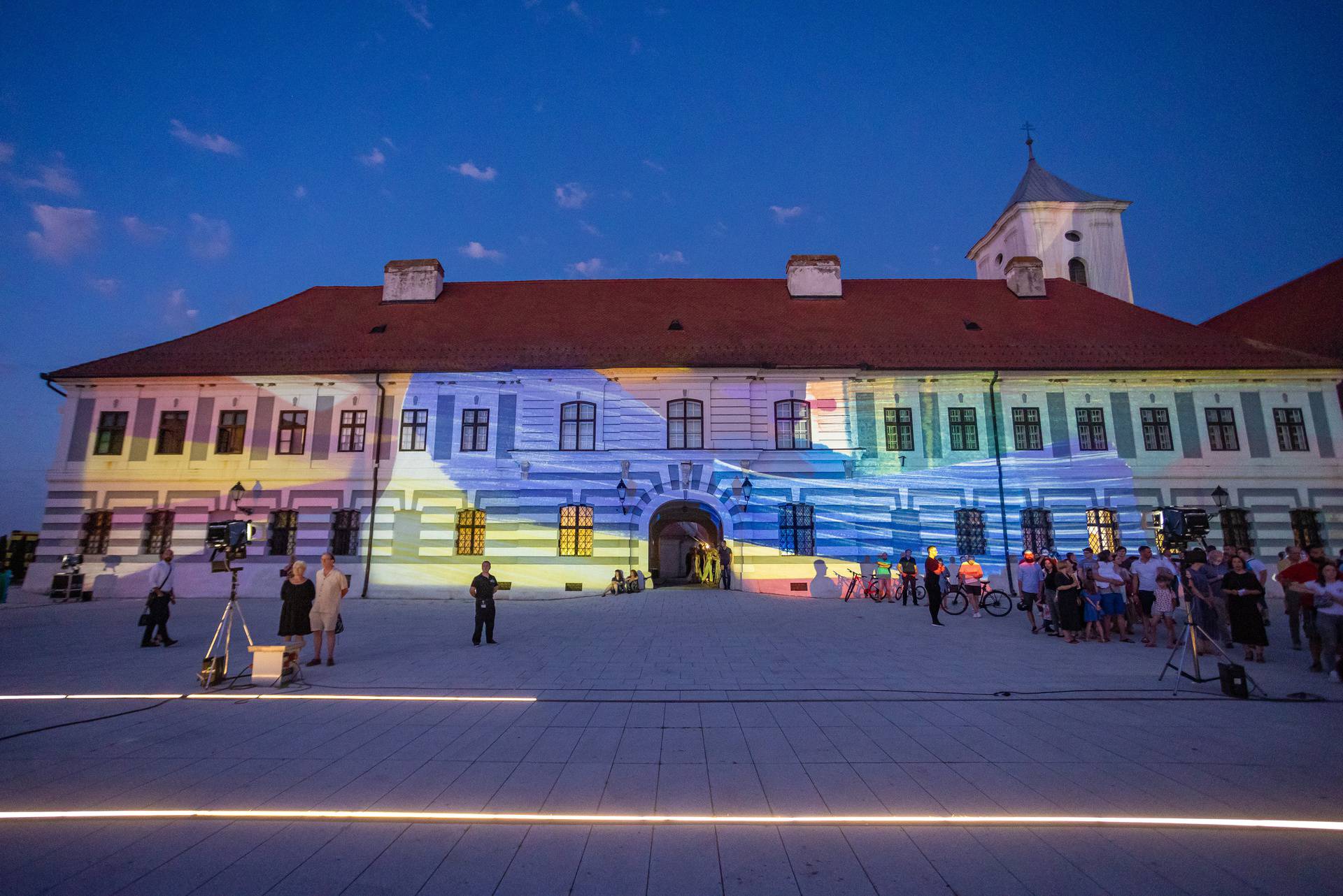 Svečano otvorenje Osječkog ljeta kulture na Trgu Vatroslava Lisinskog