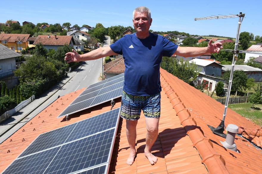 Križevci: Solarni paneli na krovu kuće