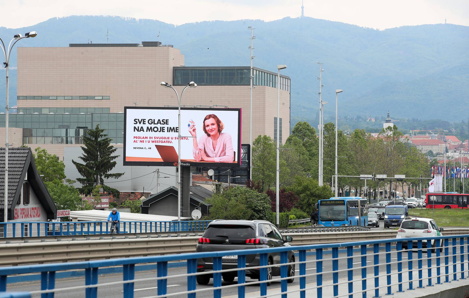 Zagreb: Odgovor na seksistički plakat najvećeg shopping centra u Hrvatskoj