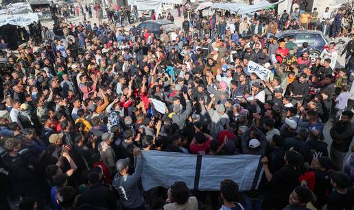 Stotine Palestinaca bunile se u Gazi protiv Hamasa: 'Odlazite'