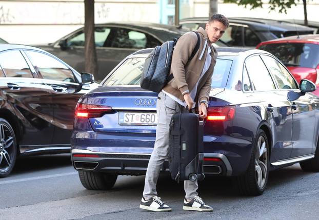 Zagreb: Okupljanje nogometne reprezentacije u Sheratonu uoči kvalifikacijske utakmice protiv Turske