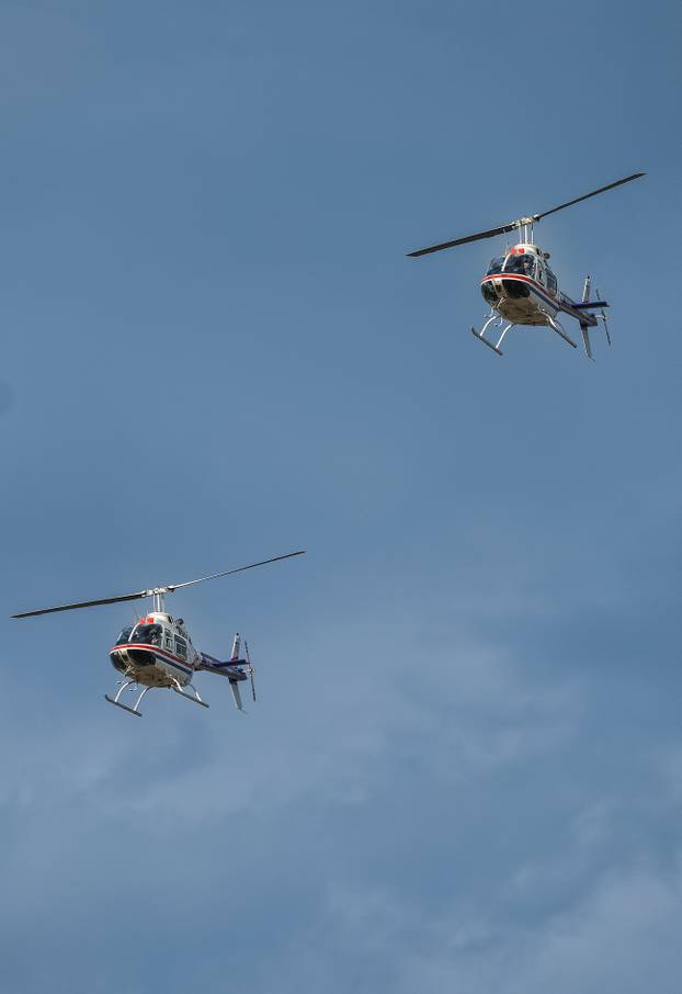 Zagreb: Prelet helikoptera i zrakoplova  tijekom svečanog obilježavanja 30. obljetnice VRO Oluja