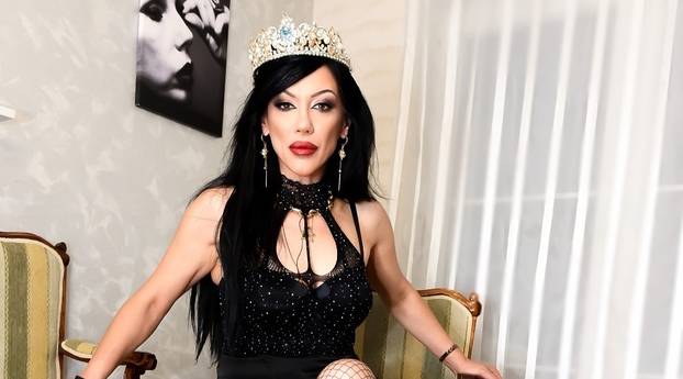 FOTO 'Srpska Lady Gaga' stiže u Zagreb: 'Volim sve što je tvrdo'