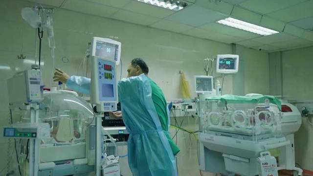 Medics struggle to help newborn babies survive in war-torn Gaza