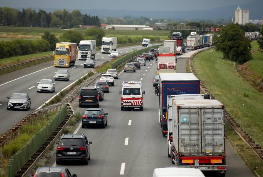 Zagreb: Gužva na obilaznici zbog prometne nesreće