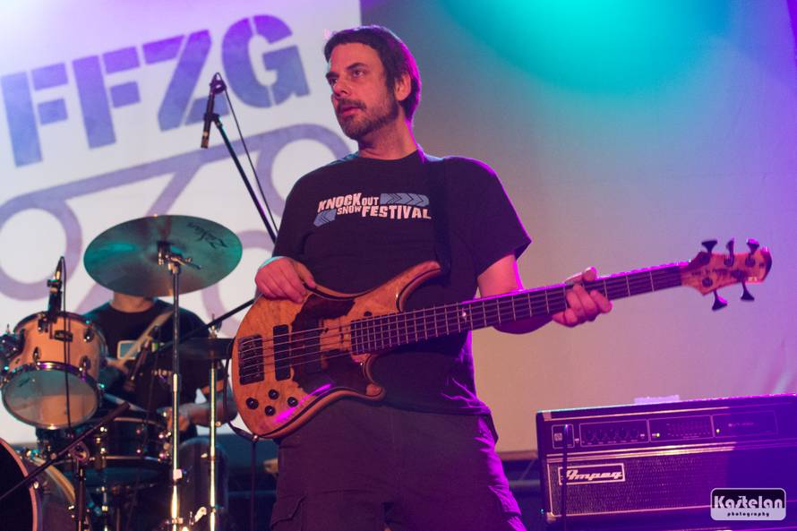 Vitasović je studenticu pozvao na stage pa su skupa zapjevali