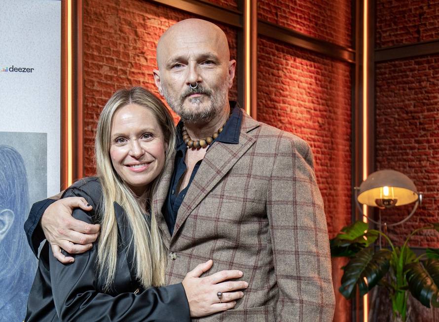 Zagreb: Predstavljanje albuma Damira Urbana  Lipanj, srpanj, kolovoz