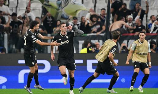 Barcelona pregovara s Dušanom Vlahovićem, odlazi već na zimu?