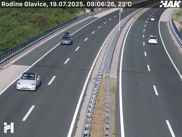 Pogledajte snimke s kamera: Gužve od jutra, na Lučkom čak 8 kilometara, na Trakošćanu 6 km