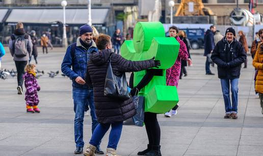 U inat najdepresivnijem danu u godini, jučer se u centru Zagreba dijelila – sreća!