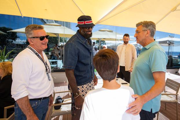 Duborvnik: LeBron James potpisao dres sinu Andreja Plenkovića
