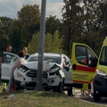 Te&scaron;ka nesre&cacute;a u V. Gorici: Auto se zabio u stup, troje u bolnici