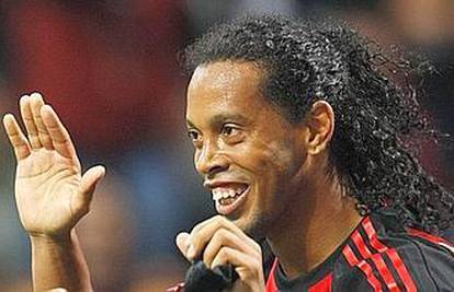 Ronaldinho: Strašno se trudim i to mi se sad vraća