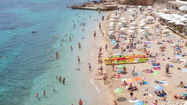 Dubrovnik: Plaža Banje svakim danom sve je punija