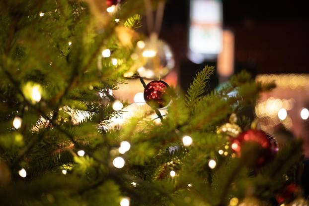 Osijek: Otvorenje Adventa uz koncert Danijele Martinović