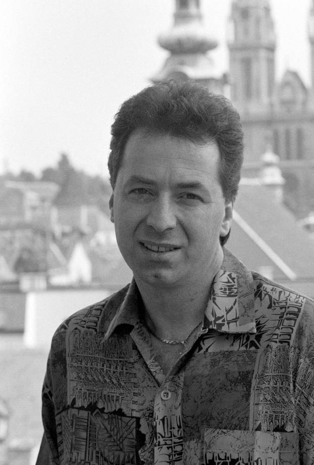 Zagreb: Pjevač Tomislav Ivčić, srpanj 1990.