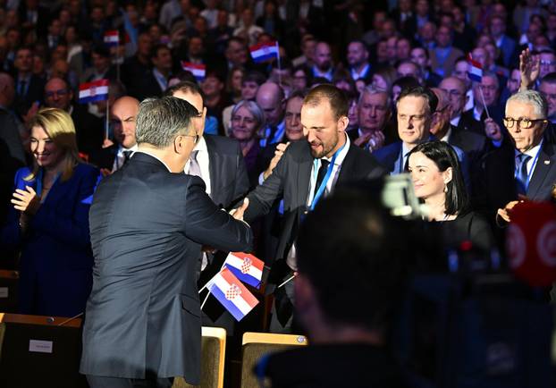 Zagreb: U dvorani Vatroslav Lisinski održan 20. Opći sabor HDZ-a