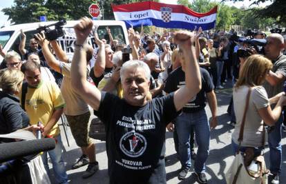 Podržavate li prosvjed protiv ploča na ćirilici u Vukovaru? 