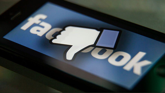 Najveći pad Facebooka ikada: Ne brinite, nije hakerski napad