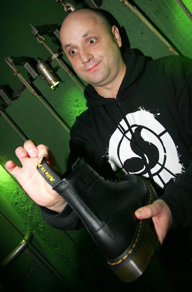 ARHIVA - Poznati na Dr. Martens zabavi u klubu Aquarius 2005. godine