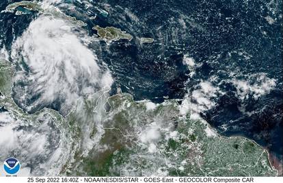 Tropska oluja Ian postaje uragan i pogodit će Kubu