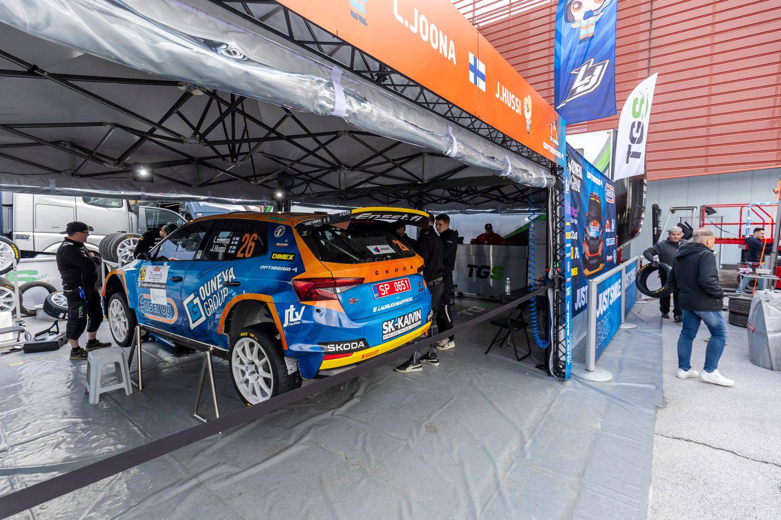 Zagreb: Pripreme i postavljanje servisnog parka uoči WRC Croatia Rallyja 2024. 