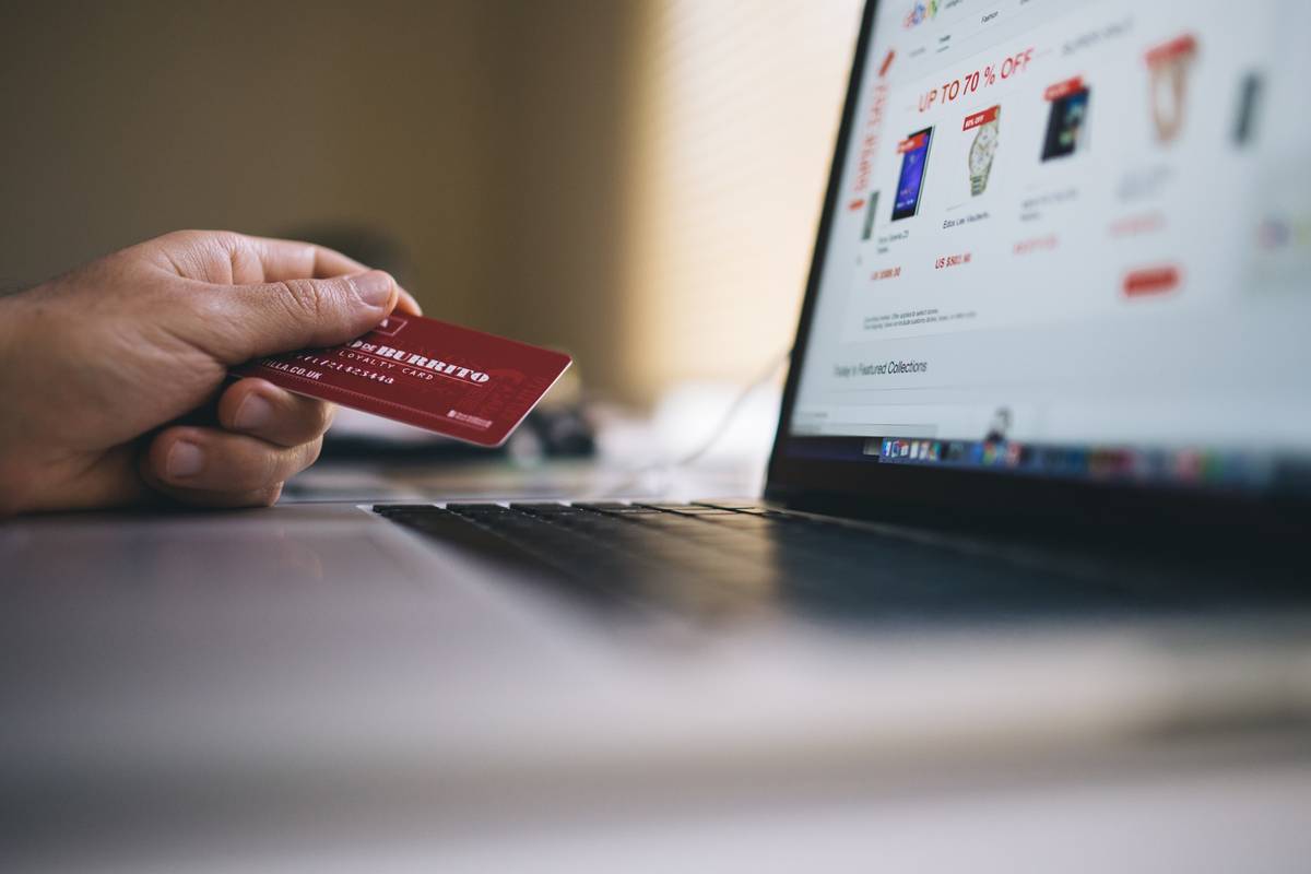 Digitalizirajte se u potpunosti: Riješite se većine papira u kući
