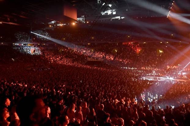 Zagreb: Parni Valjak održao koncert u Areni